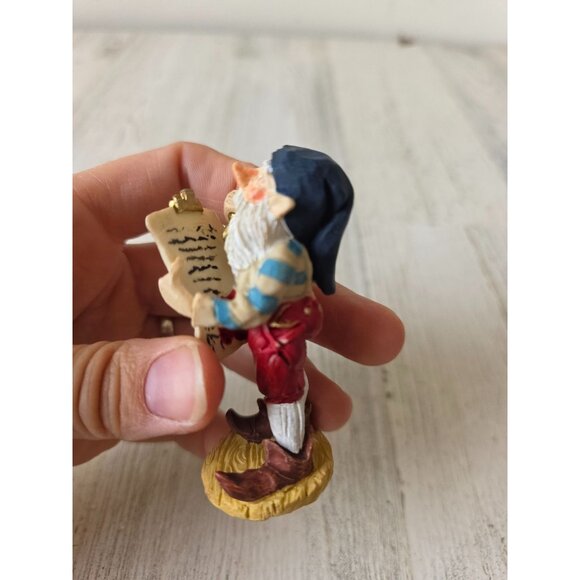 Vintage elf clipboard list figurine village Xmas decor - Picture 2 of 10